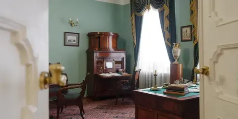 Театрализованная экскурсия «Сцены из жизни семьи Чайковских»