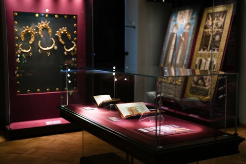 Авторская экскурсия «Произведения лицевого шитья в собрании музея»