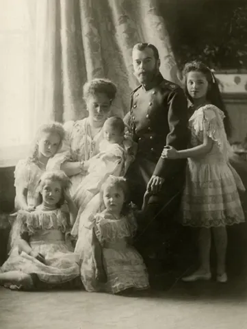 Выставка «Если бы однажды я стал царем…»