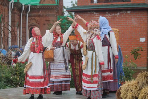 МАУК КДЦ «Содружество» ( с. Лобаново)