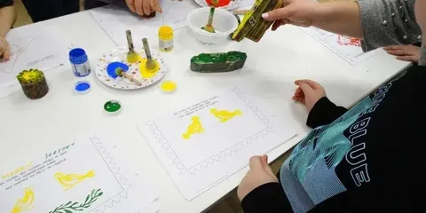 Интерактивная программа «Как Гриша цветки и оживки вырезал»