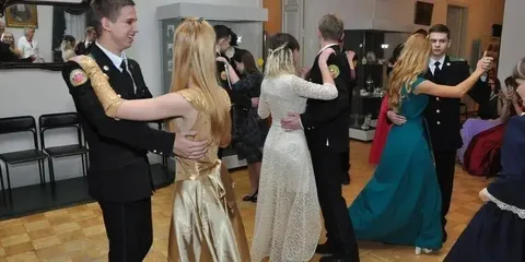 Интерактивное занятие «Бал в купеческой гостиной»