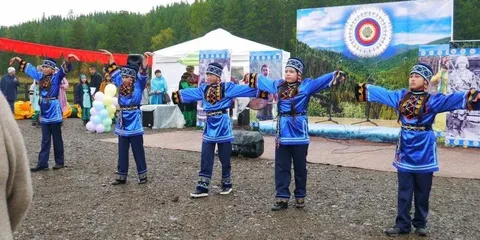 Мастер-класс по шорскому народному танцу