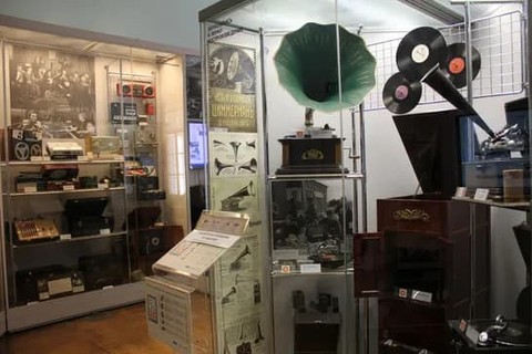 Экскурсия «История развития средств связи в России»