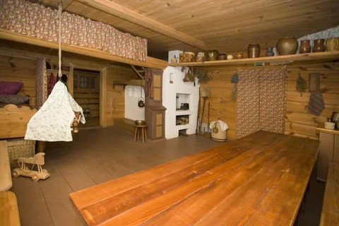 Выставка «Родной дом. Башкирская юрта и русская изба»