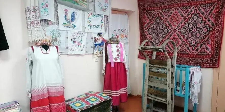 Экскурсия в комнату старины «Русская горница»