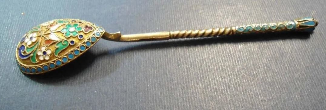 Лекция «Неслучайные традиции»