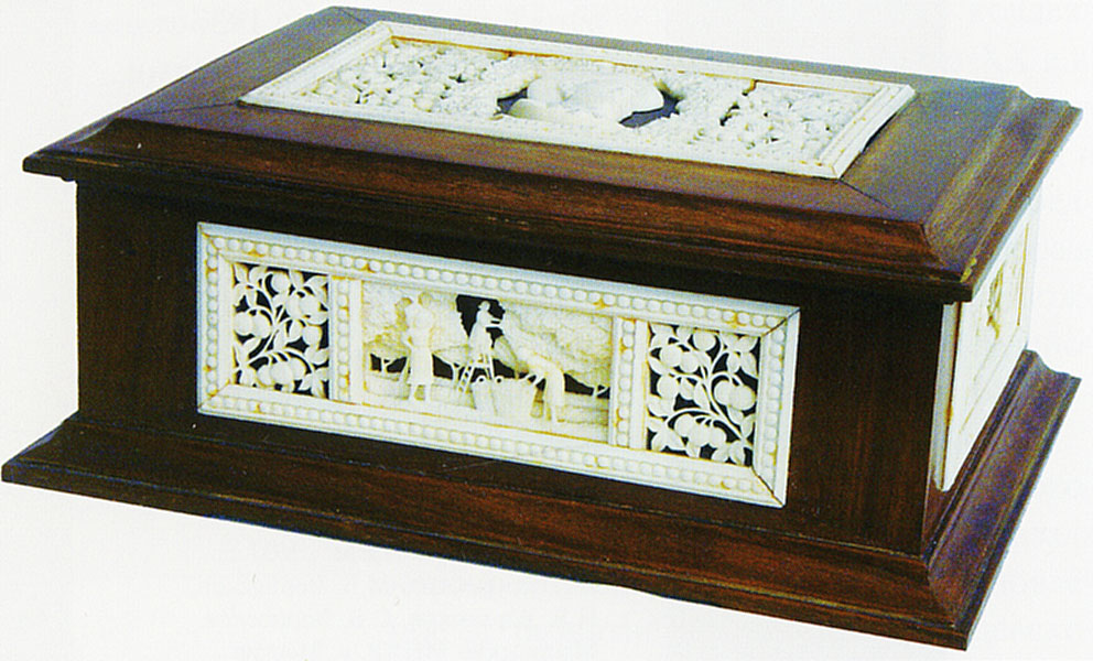 Авторская экскурсия «Резцом и кистью»