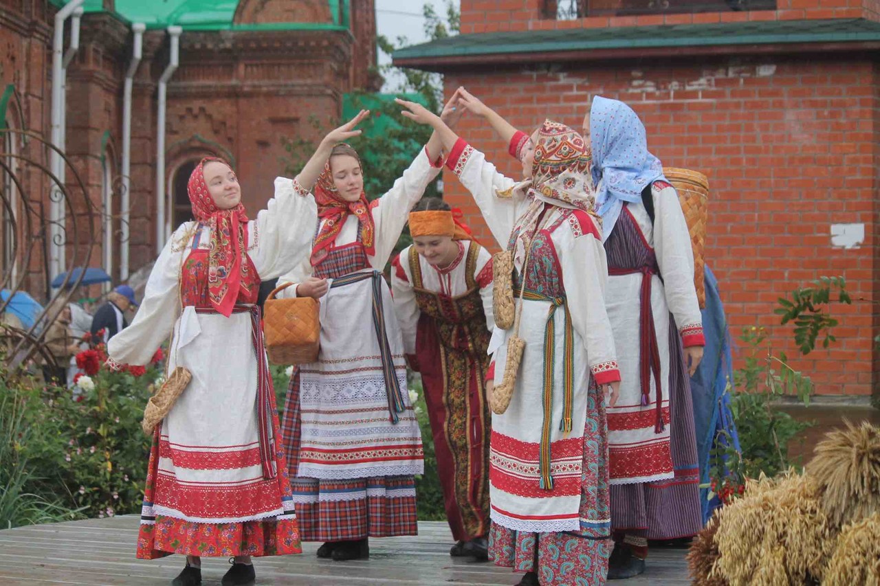 МАУК КДЦ «Содружество» ( с. Лобаново)