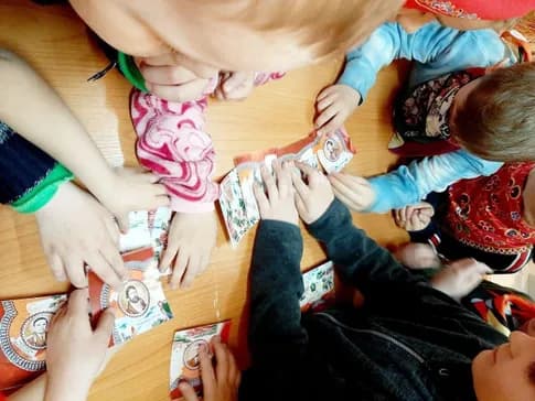 Интерактивный квест «Найди платок»