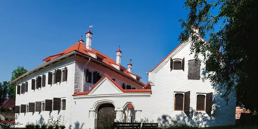 Двор Постникова