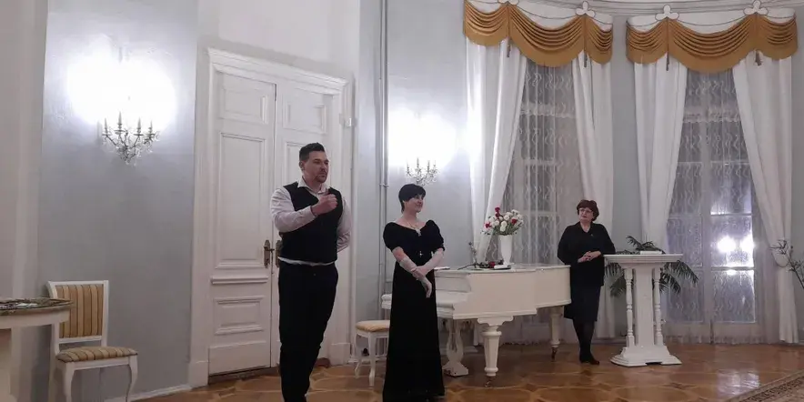 Интерактивное занятие «Дворцовые традиции. Урок танцев»