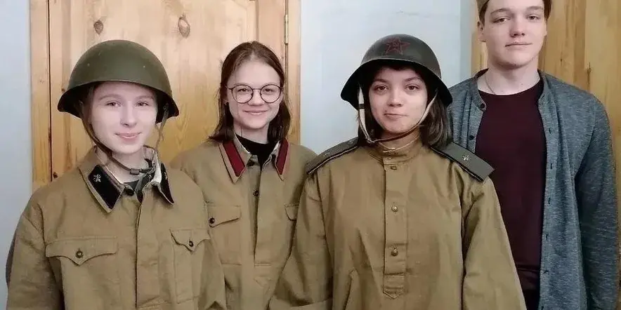 Интерактивная программа «Цвет победы»