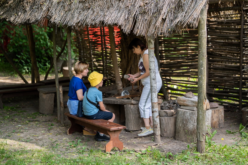 Программа «В мире первобытного человека»