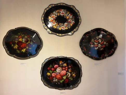 Экскурсия «Русские лаки»