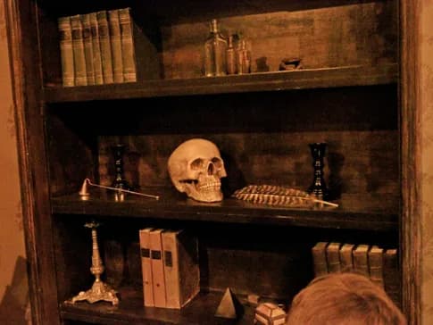 Экскурсия-квест «Затерянный в Петербурге»