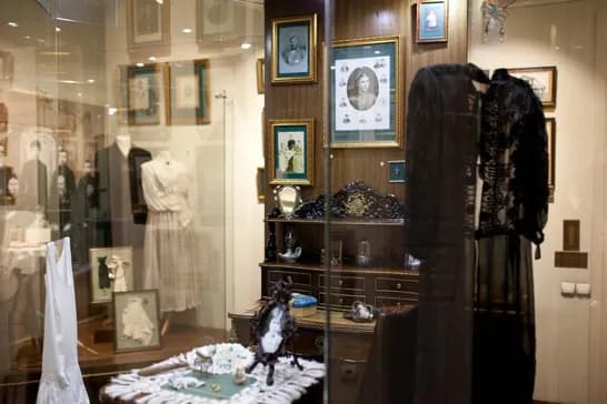 Квест «​В поисках пропавшей броши»