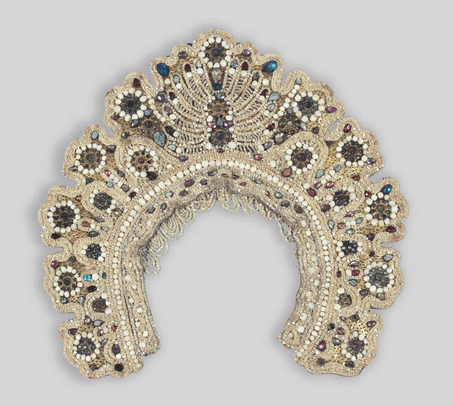 Выставка «Между обычным и волшебным: предметный мир в произведениях А.С. Пушкина»