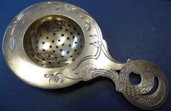 Лекция «Неслучайные традиции»