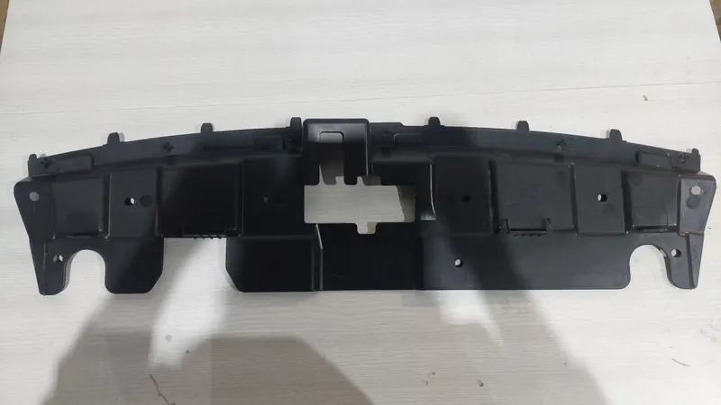 Верхняя накладка решётки радиатора Chery Tiggo 7 Pro