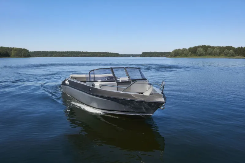 YAVA XL BowRider