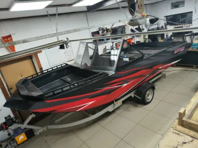 GOONCH 530 jet fish m