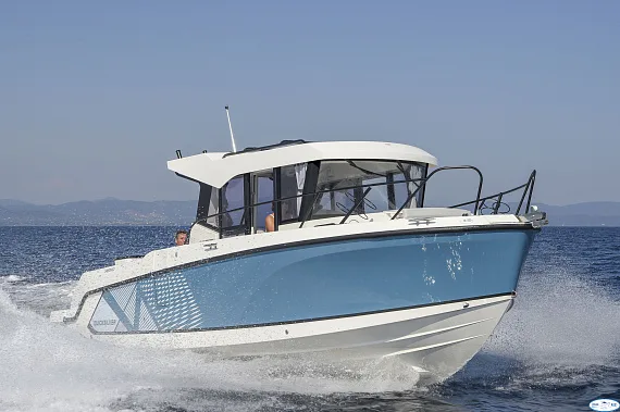 Quicksilver 805 Pilothouse