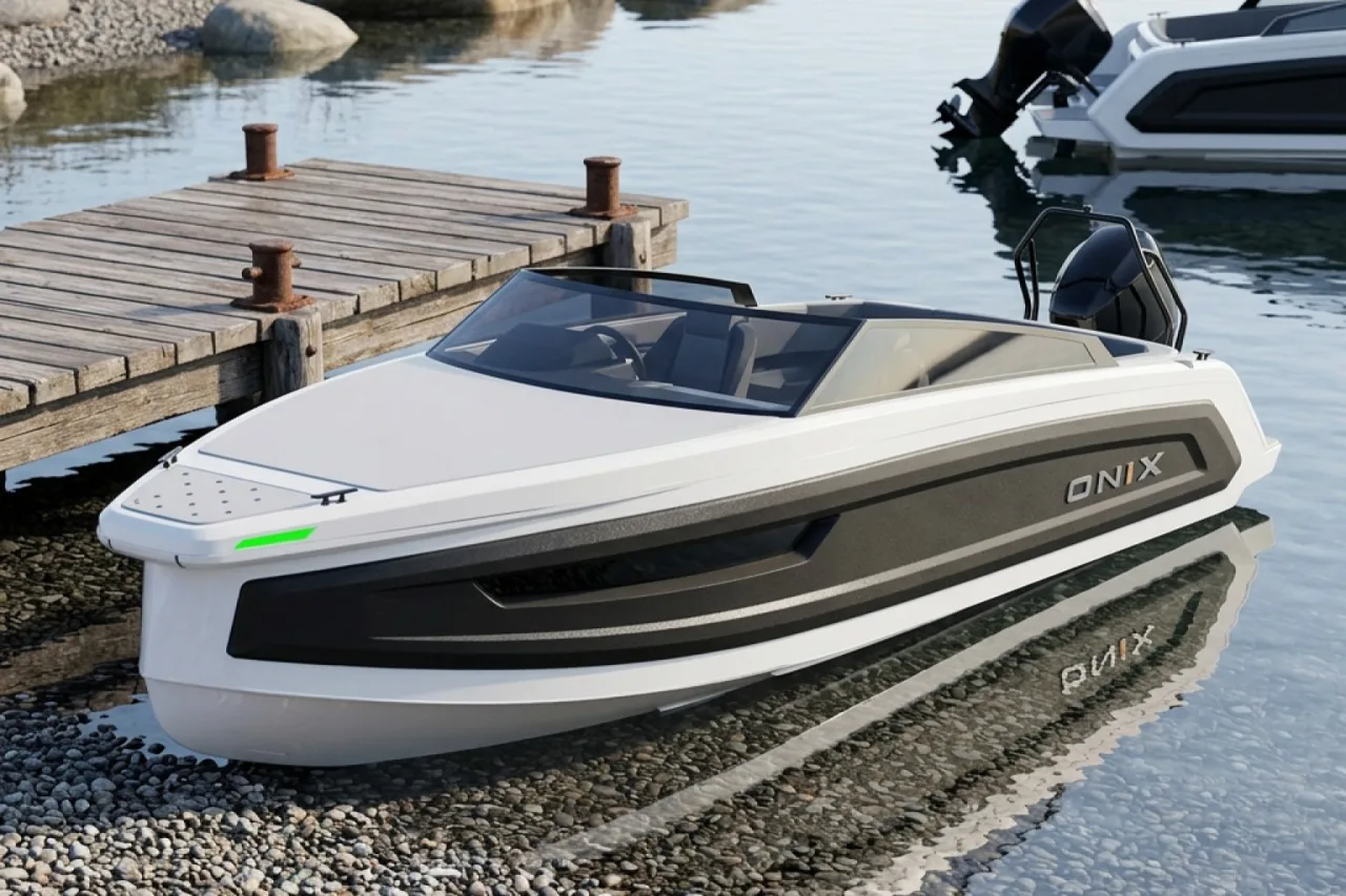 Onix 850 Day Cruiser
