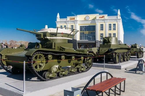 Боевая слава Урала в музее военной техники в Пышме: встреча с историей - программа для школьной группы.