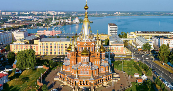 Удмуртия — легенды Глазова, горячие термы и оружейный Ижевск.