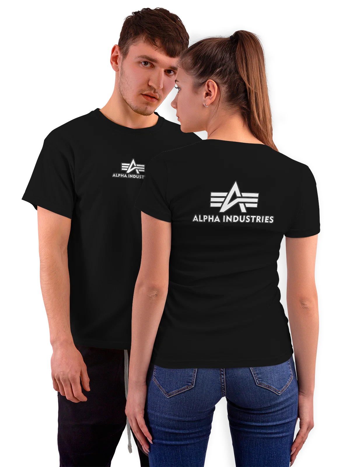 Футболка Alpha Industries чёрная с принтом на спине — куртки бомберы — Чёрная, фото 1
