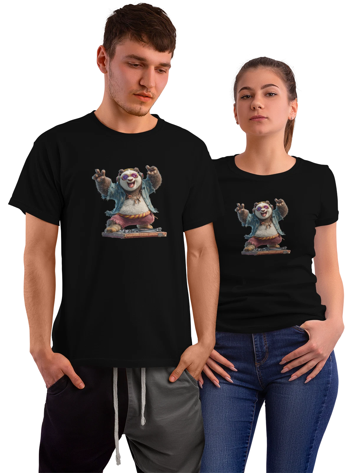 Футболка Большая панда диджей у вертушки чёрная с принтом — животное — Чёрная, фото 1