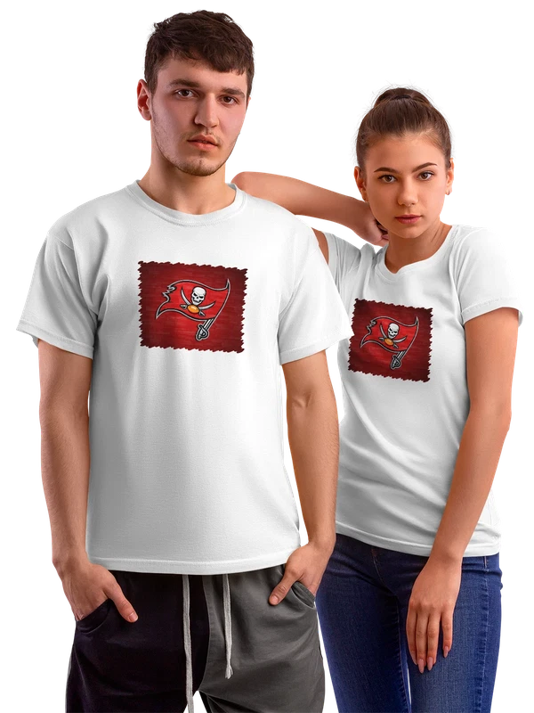 Футболка Игра Tampa Bay Buccaneers Red background — Белая, фото 1