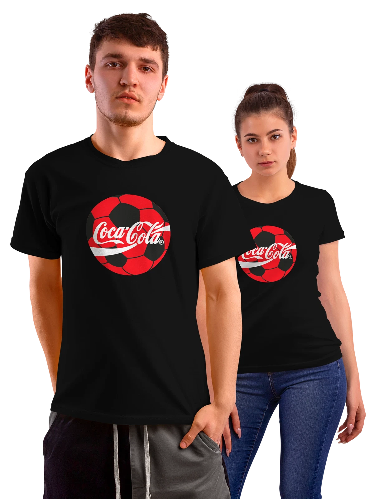 Футболка Coca Cola чёрная с принтом — футбол и болельщики — Чёрная, фото 1