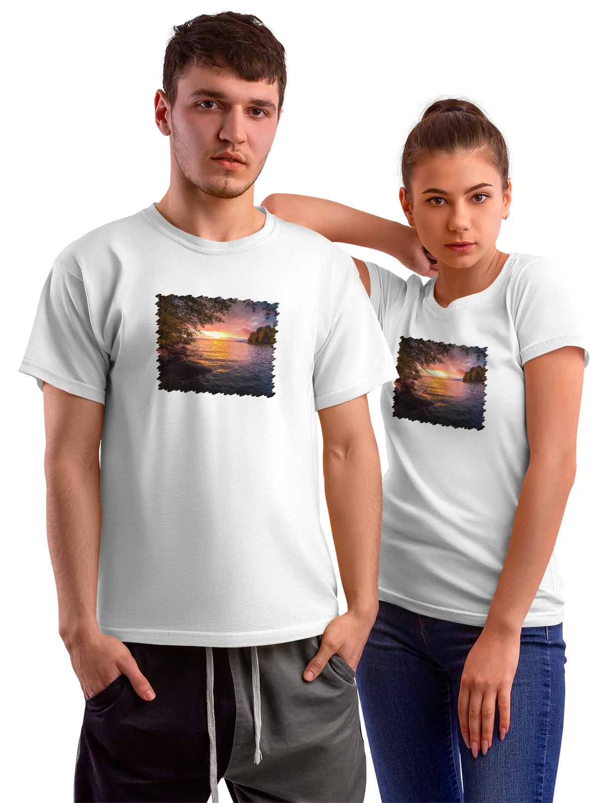Футболка Закат лес осень Финляндия озеро Finland белая с принтом — глубина пространства — Белая, фото 1