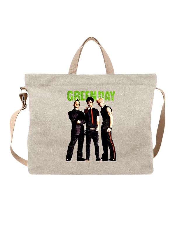 Сумка бежевая с принтом Green Day трое музыкантов группы на белом фоне — Бежевая, фото 1