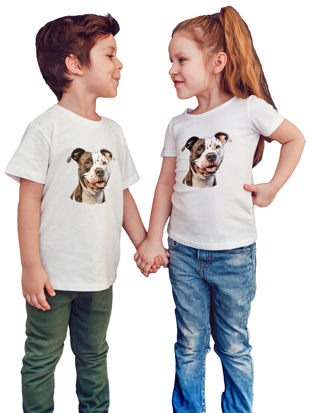 Футболка детская Собака питбуль с высунутым языком и пятнами белая с принтом — открытая пасть — Белая, фото 1