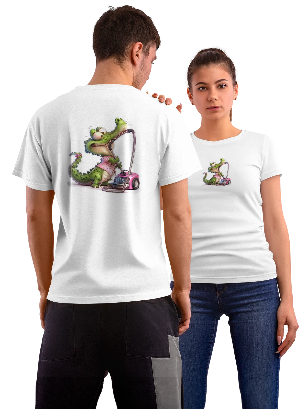 Футболка Зеленый крокодил в розовой одежде белая с принтом на спине — крокодил с пылесосом — Белая, фото 1