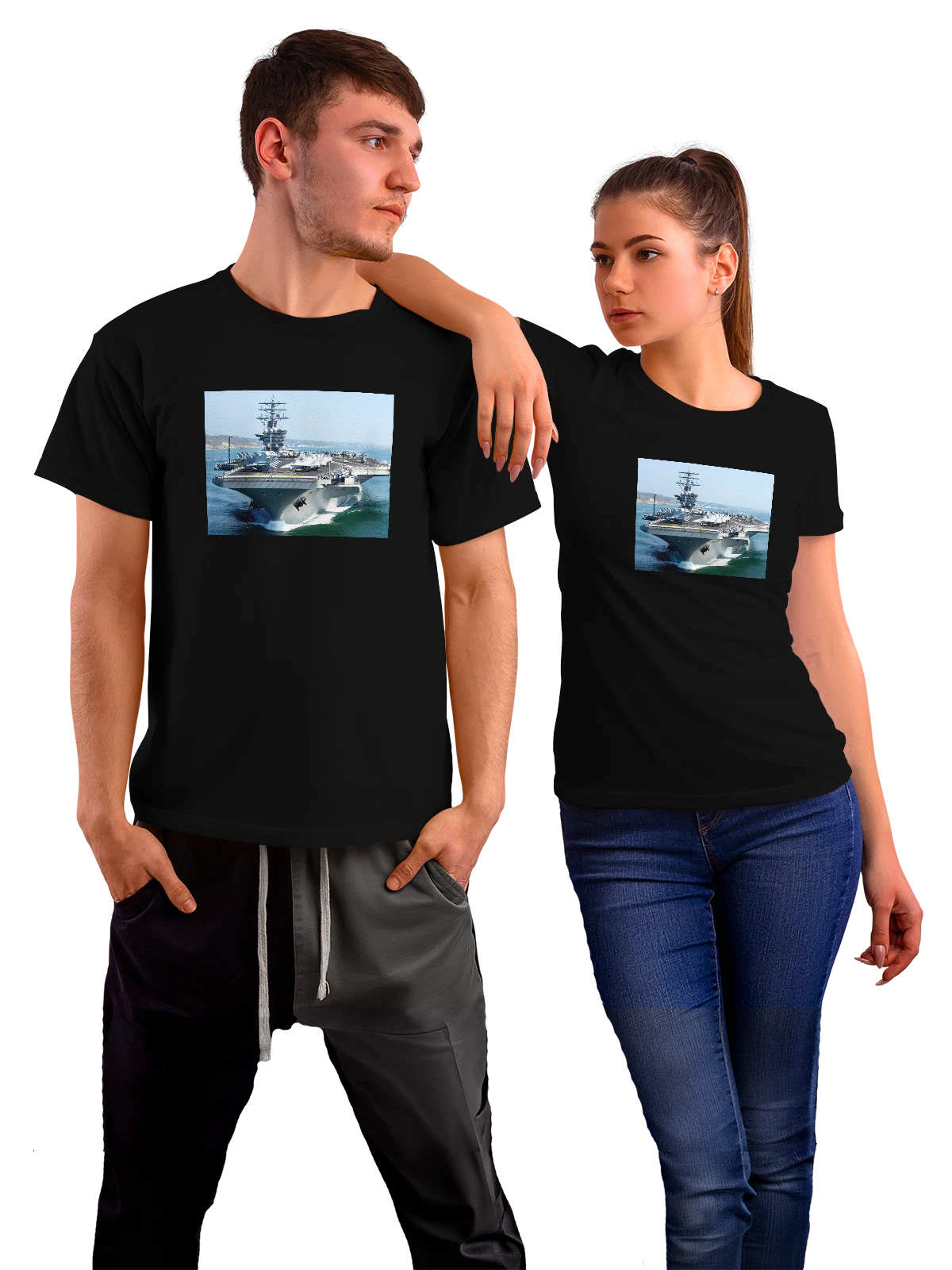 Футболка Корабли Авианосец чёрная с принтом — яркая композиция — Чёрная, фото 1