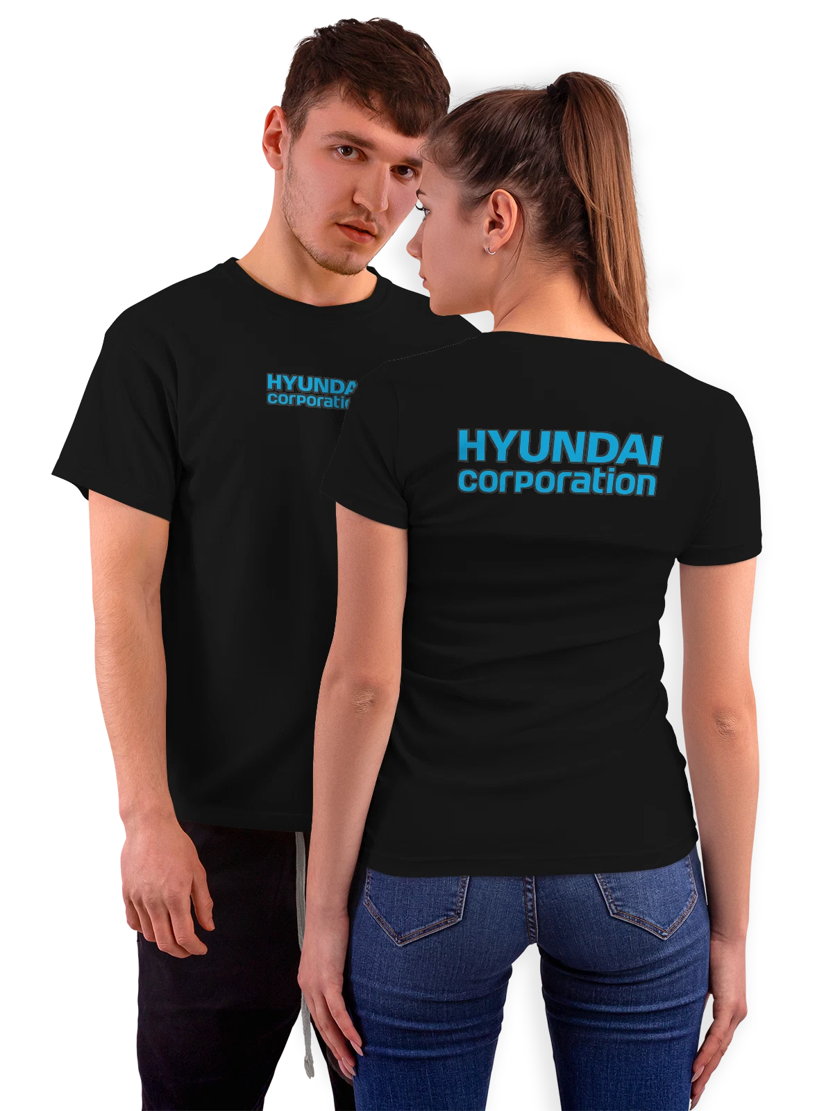 Футболка Hyundai чёрная с принтом на спине — корпоративный вордмарк — Чёрная, фото 1