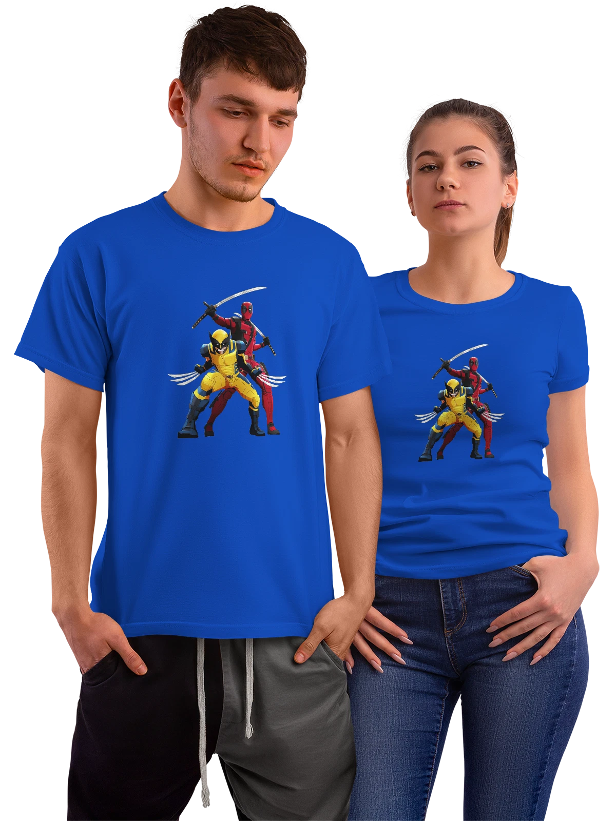 Футболка Дэдпул и Росомаха с катанами когтями синяя с принтом — жёлто-синий костюм Росомахи — Синяя, фото 1