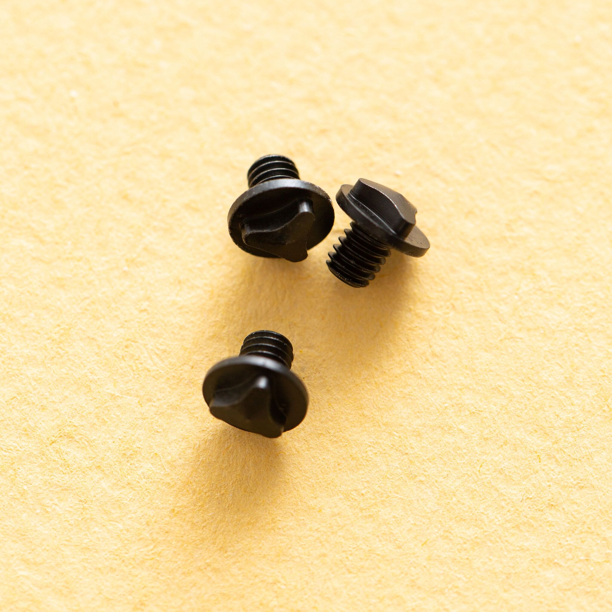 Комплект винтов (3шт) для ножей Microtech MB01BK (черный)