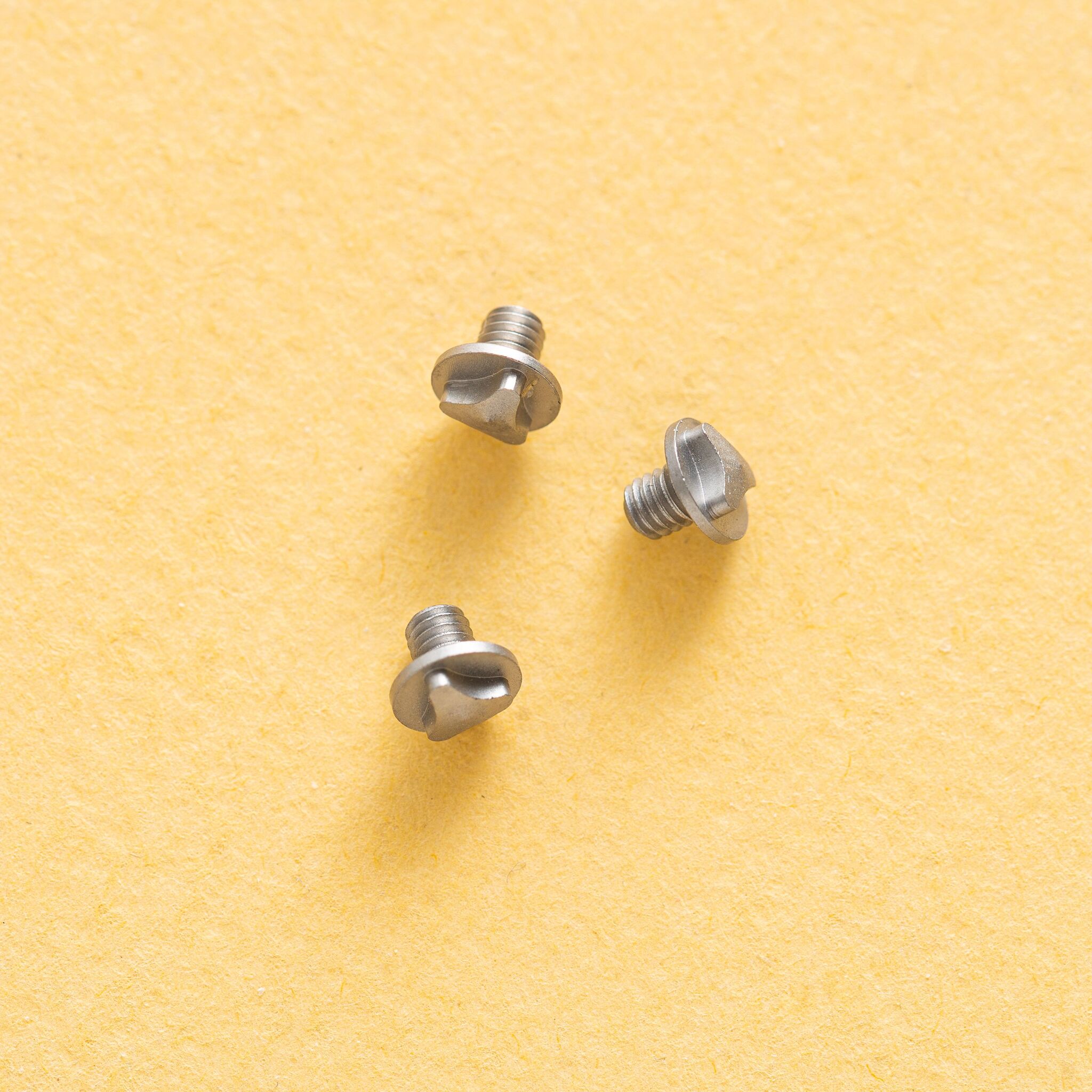 Комплект винтов (3шт) для ножей Microtech MB01WT (серебрянный)